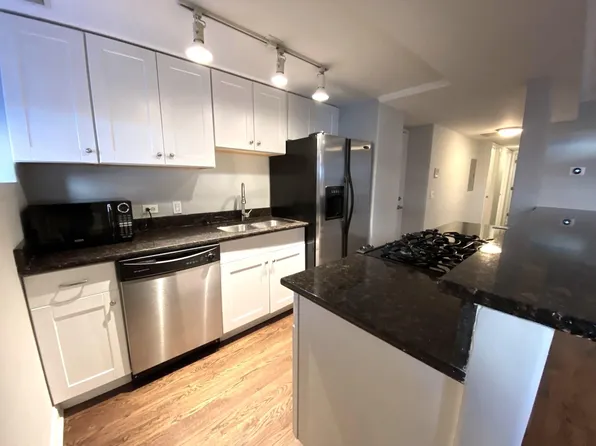 817 W Addison St APT Gf, Chicago, IL 60613