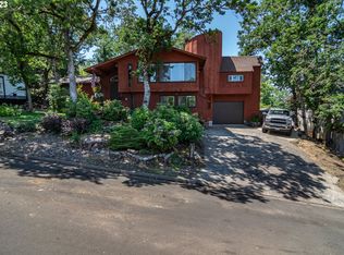 1030 W Fromdahl Dr, Roseburg, OR 97471
