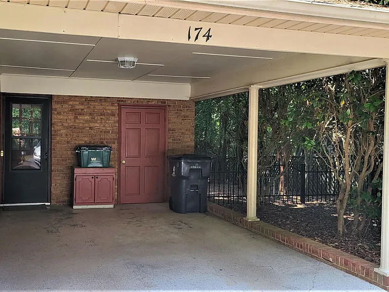 174 Boiling Springs Cir — Photo 43