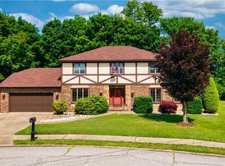 174 Beacon Dr, Weirton, WV 26062