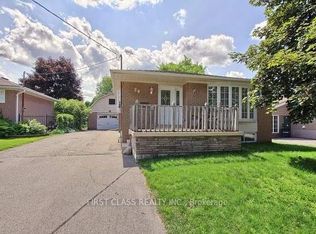 28 Collins Cres, Aurora, ON L4G2W2