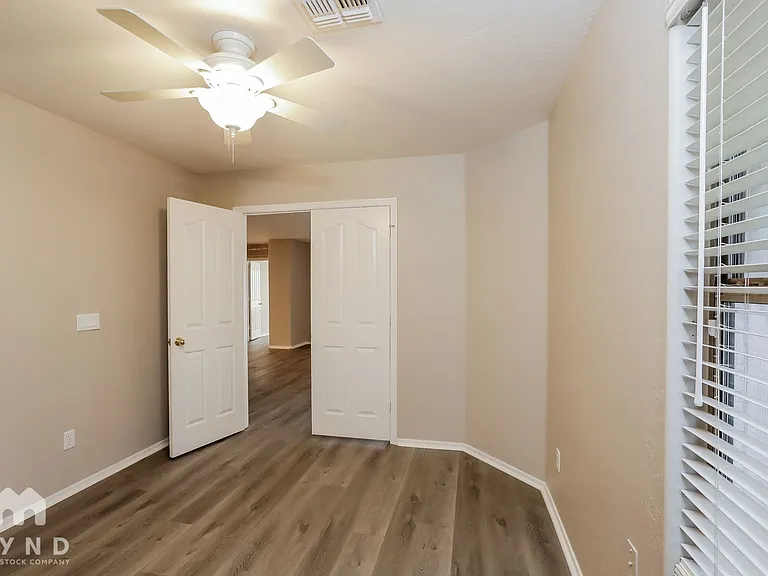 42365 W Bunker Dr — Photo 11