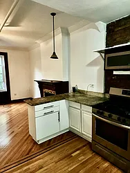Rented by R New York