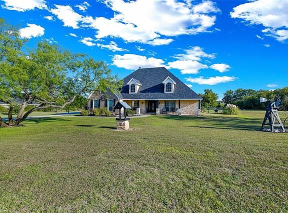 4th image of 186 Lost Oak Dr
