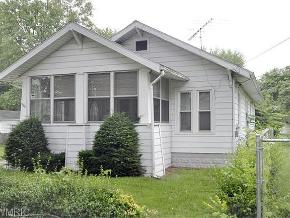 2nd image of 906 Dayton Ave