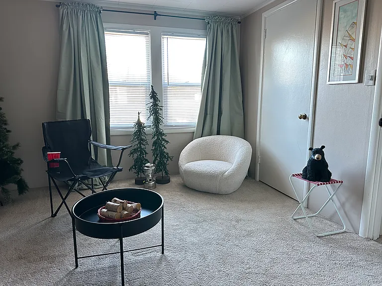 2732 Eldridge Ave #201 — Photo 19