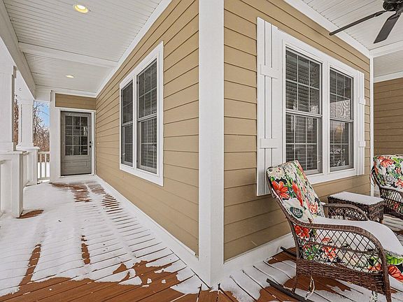 5th image of 6436 Summer Meadows Dr NE