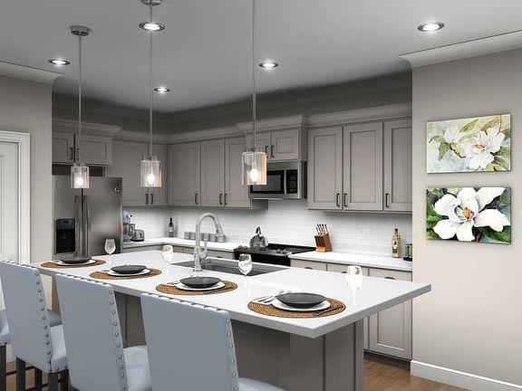 2nd image of 313 Marigold Ln
