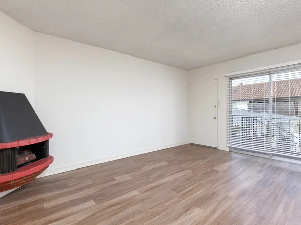 1636 Thomas Ave #5, San Diego, CA 92109