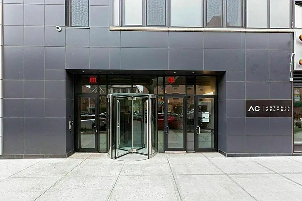 Rented by REAL New York | media 12