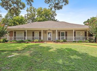 907 Tetbury Pl, Brandon, MS 39047