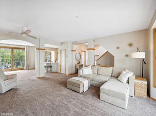 977 Fairfield Ct, Minnetonka, MN 55305