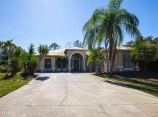 1340 Laurel Dr, North Fort Myers, FL 33917