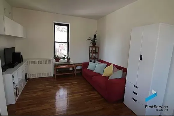 Rented by AZ REALTY NYC LLC | media 12