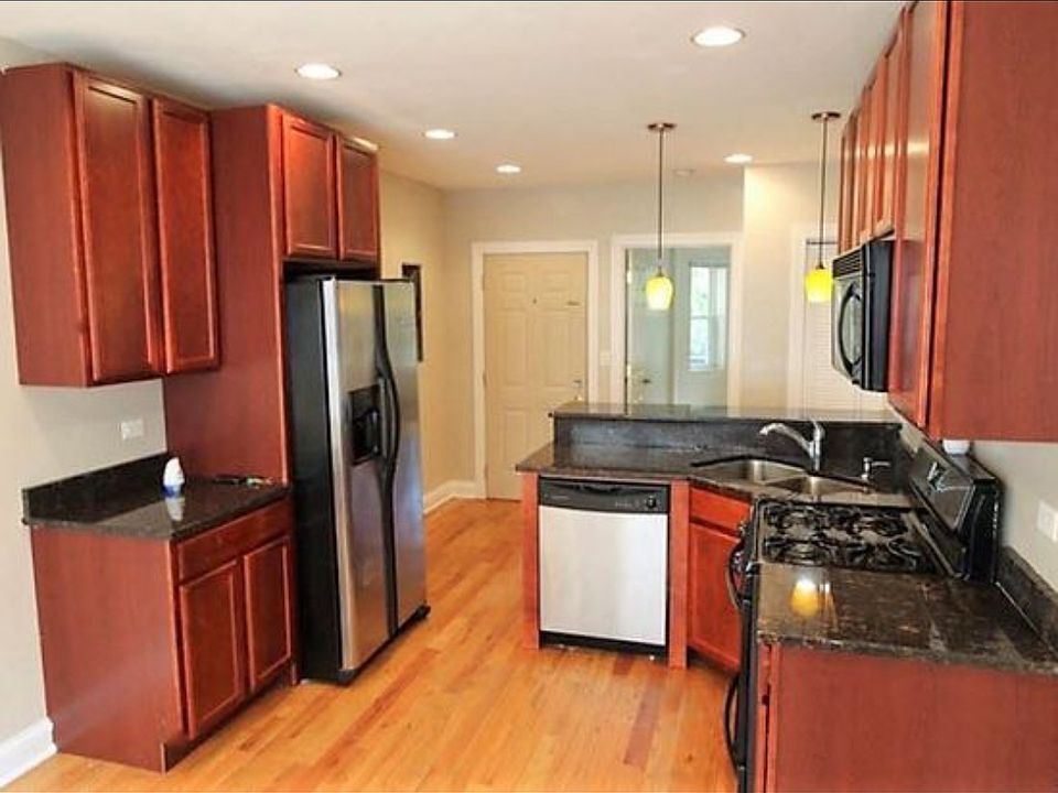 1st image of 6176 N Winchester Ave