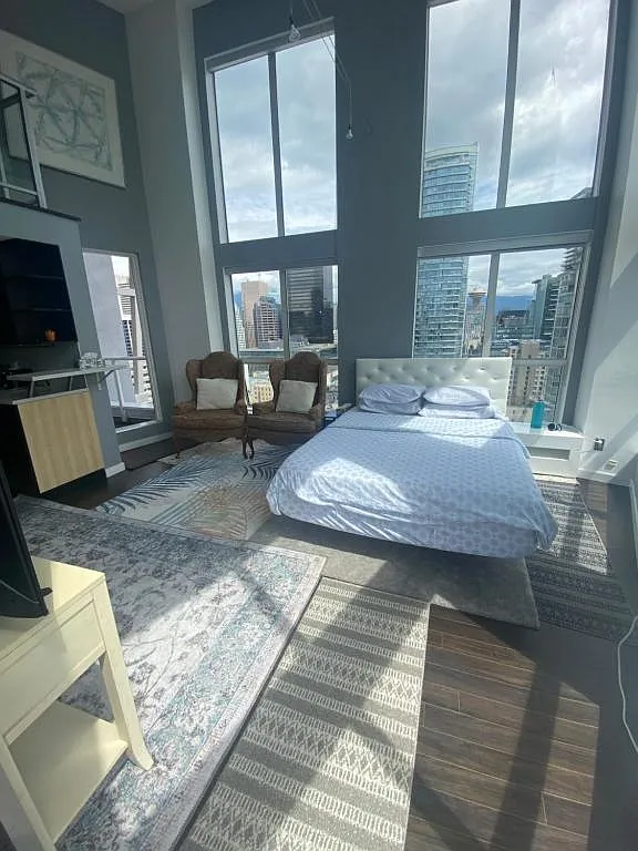 2 bed, 750 sqft, $3,900 — Photo 4