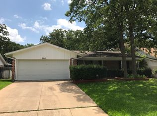 2811 Mintwood Pl, Arlington, TX 76016