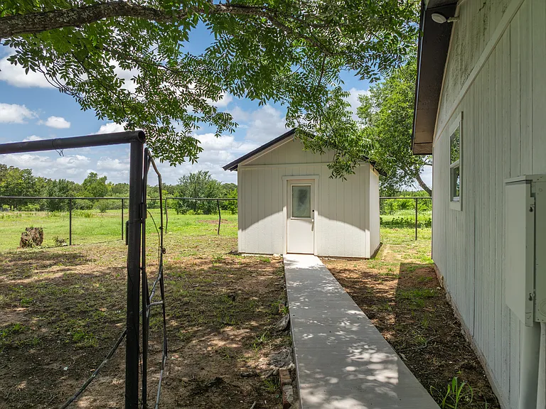 616 E Moonlight Dr — Photo 34