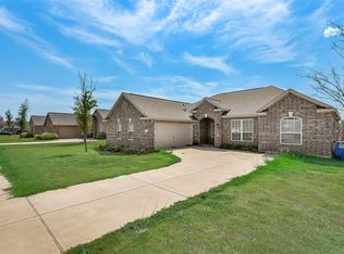 303 Kaylee Way, Red Oak, TX 75154