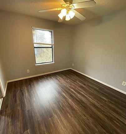 5th image of 200 White St APT 15