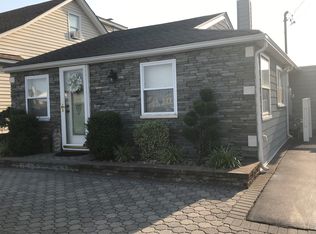 2596 Peconic Ave, Seaford, NY 11783