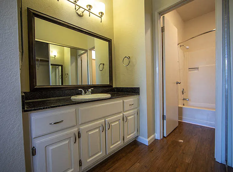 Laurel Grove — Photo 38