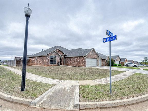 2nd image of 1410 Tara Dr