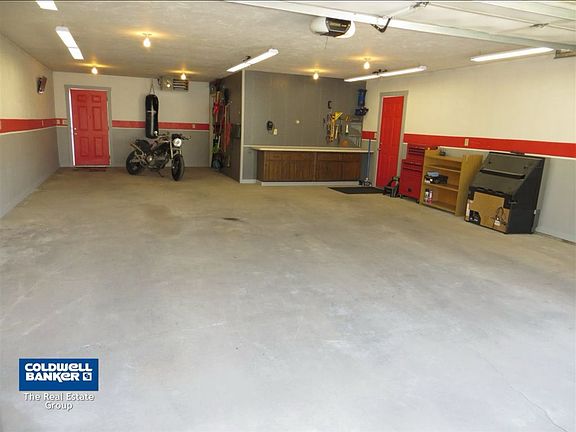 3rd image of 1143 Reber St