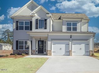 154 Cherokee Rose Dr, Jackson, GA 30233