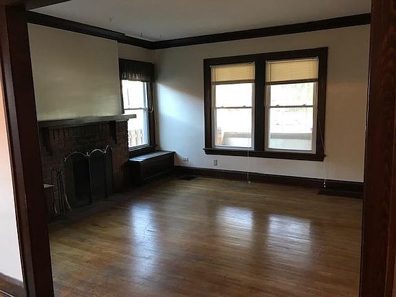3rd image of 9314 Clifton Blvd APT 1
