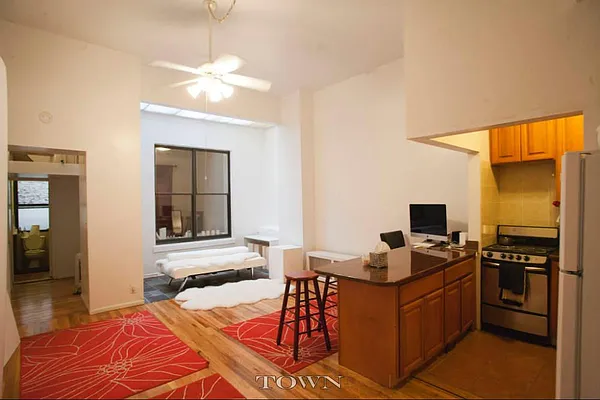 Rented by Town Residential | media 4