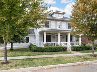 720 Walker Cir, Iowa City, IA 52245