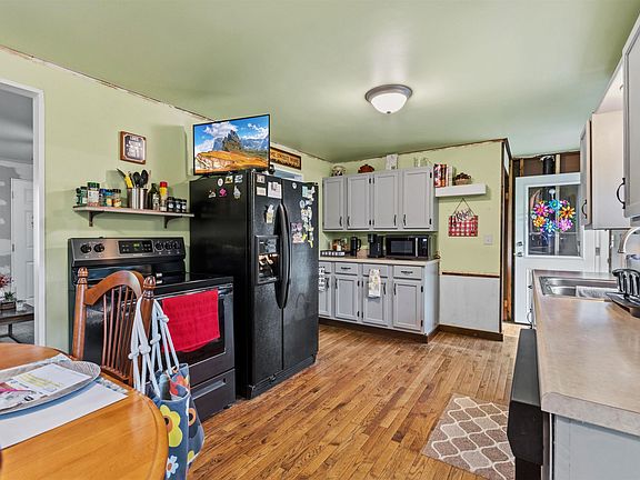 4th image of 129 New Hope Rd