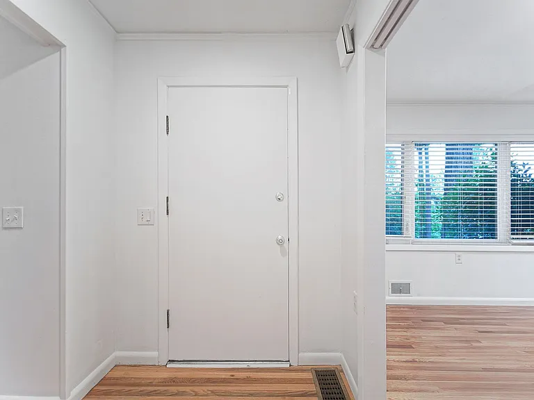 3801 SW Hamilton St — Photo 48