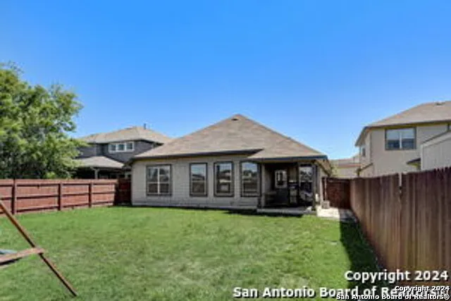 3929 Pease Park — Photo 24