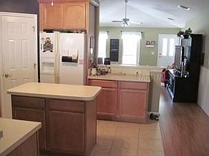 4th image of 909 Lake Elsie Dr