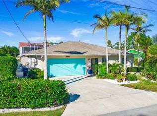 27289 Galleon Dr, Bonita Springs, FL 34135