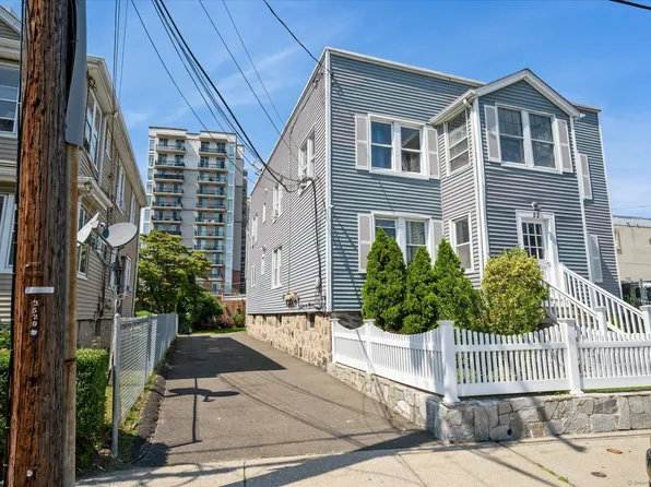 52 Manor Street, Stamford, CT 06902