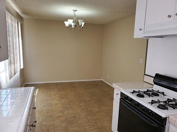 5th image of 3926 W 178th St #1b558b727