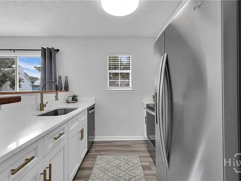 105 Crossover Ln — Photo 8