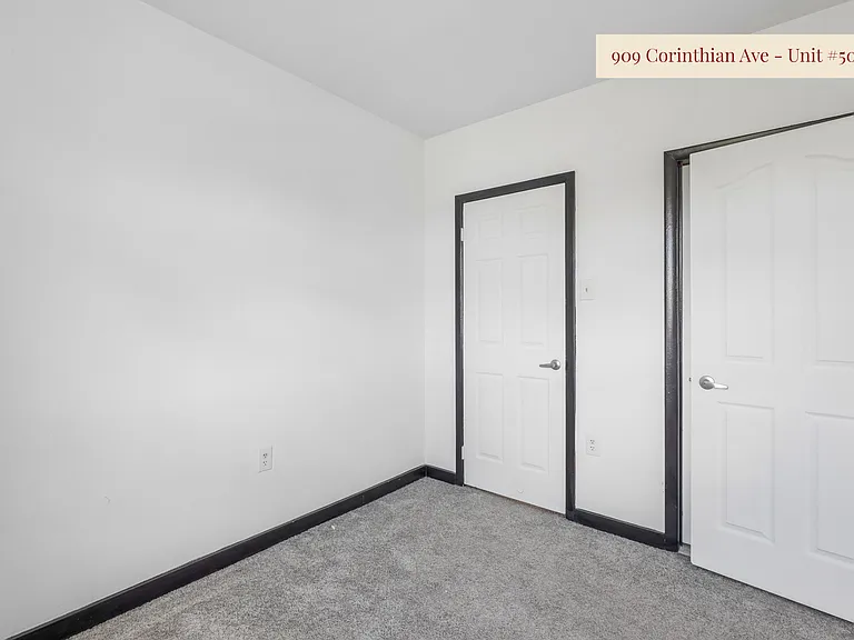 The Corinthian — Photo 45