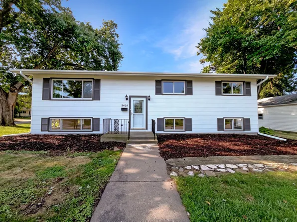 9405 Olympia St, Golden Valley, MN 55427