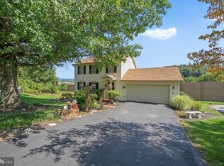 1471 Randow Rd, York, PA 17403