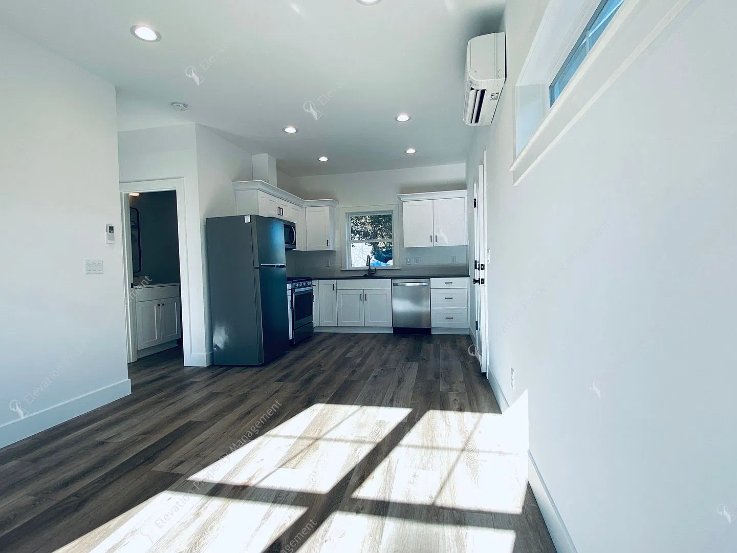 Modern 1 Bedroom ADU near Downtown Bend - utilities included! — Photo 4