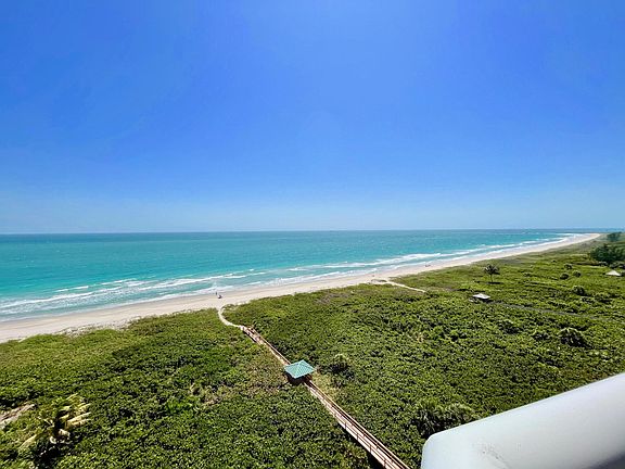 4th image of 2900 N Highway A1a #10