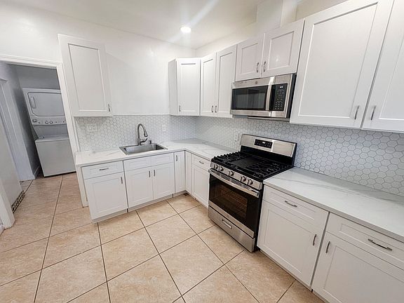 4th image of 550 Garfield Ave
