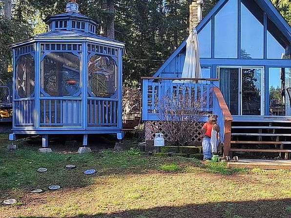 3570 Schultz Rd NW, Bremerton, WA 98312