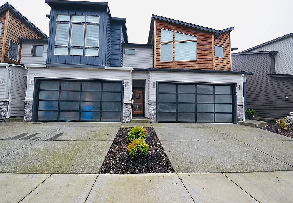 1st image of 12213 NE 116th Way #14