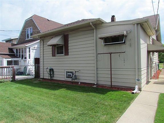 5th image of 1636 Brown Ave