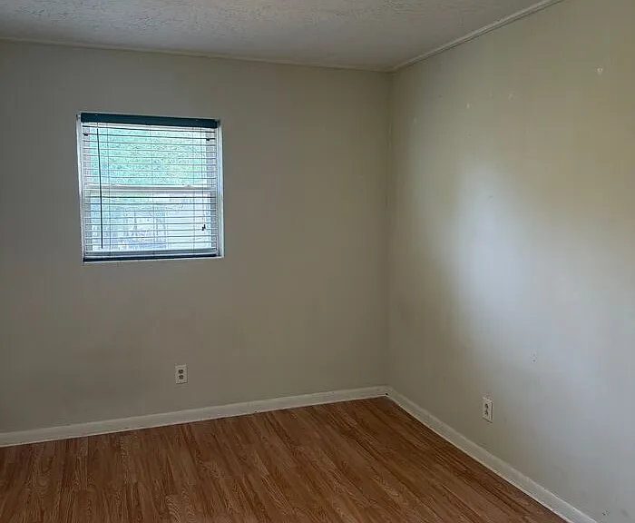 1135 Woodland Ave NE #1 — Photo 5